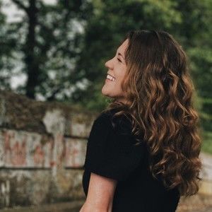 Meet your Posher, Rebecca